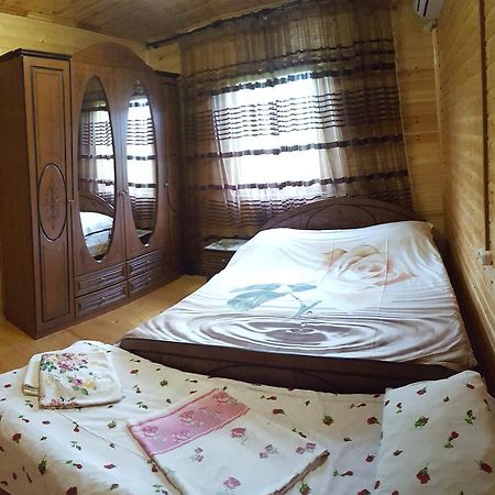 U Iriny Hotel Picunda Kültér fotó