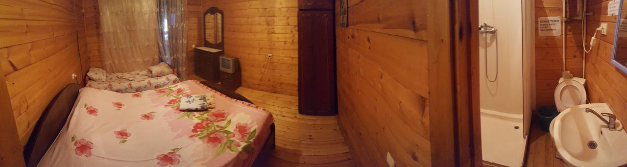 U Iriny Hotel Picunda Kültér fotó