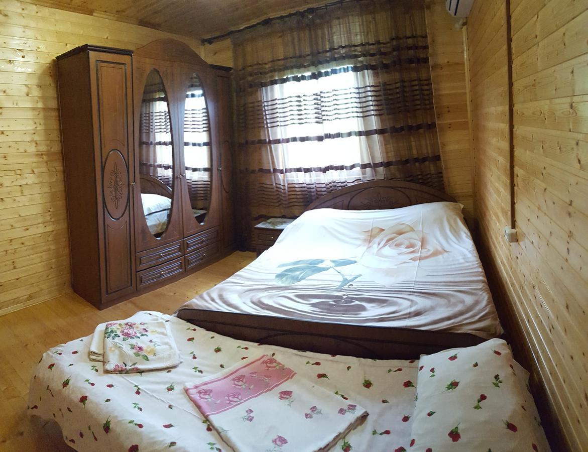 U Iriny Hotel Picunda Kültér fotó
