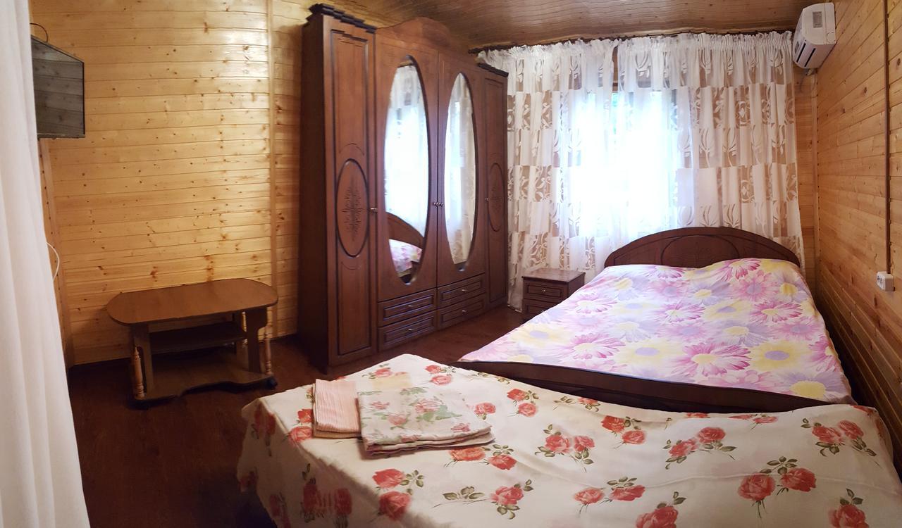 U Iriny Hotel Picunda Kültér fotó