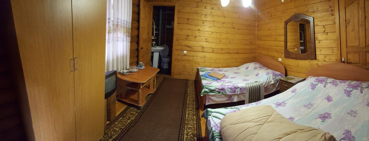 U Iriny Hotel Picunda Kültér fotó